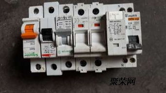 半坡西街專(zhuān)業(yè)電工服務(wù) 燈具安裝、開(kāi)關(guān)插座維修與配電控制設(shè)備維護(hù)